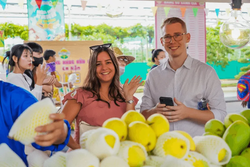 Bùng nổ vị giác với các món ăn, thức uống giải nhiệt độc đáo chế biến từ trái cây tươi.